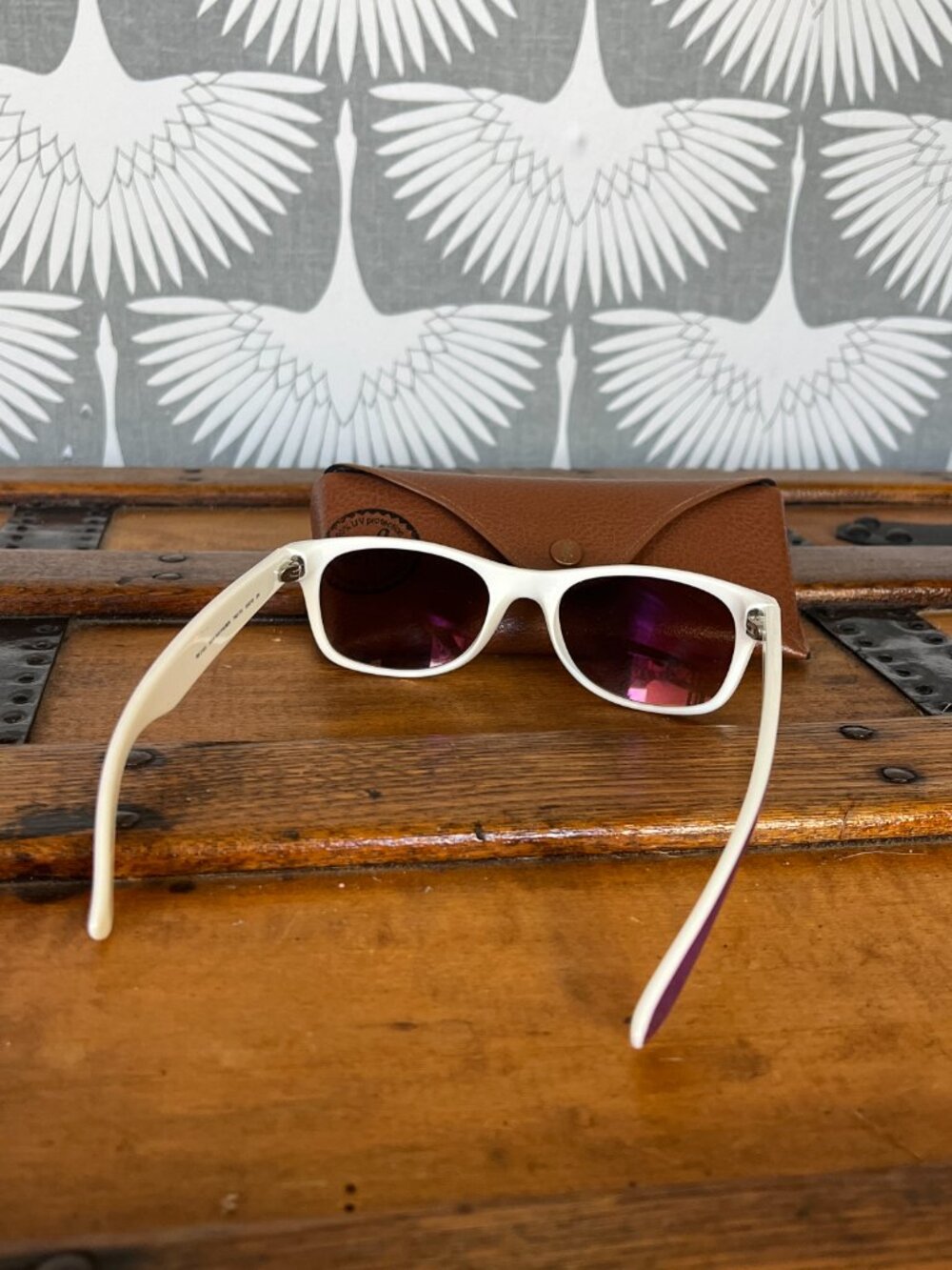 Ray Ban RB2132 New Wayfarer Purple and White and Polarized Lenses - Picture 3 of 6